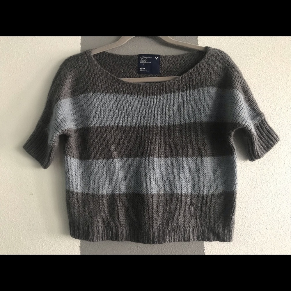 American Eagle Short Sleeve Sweater